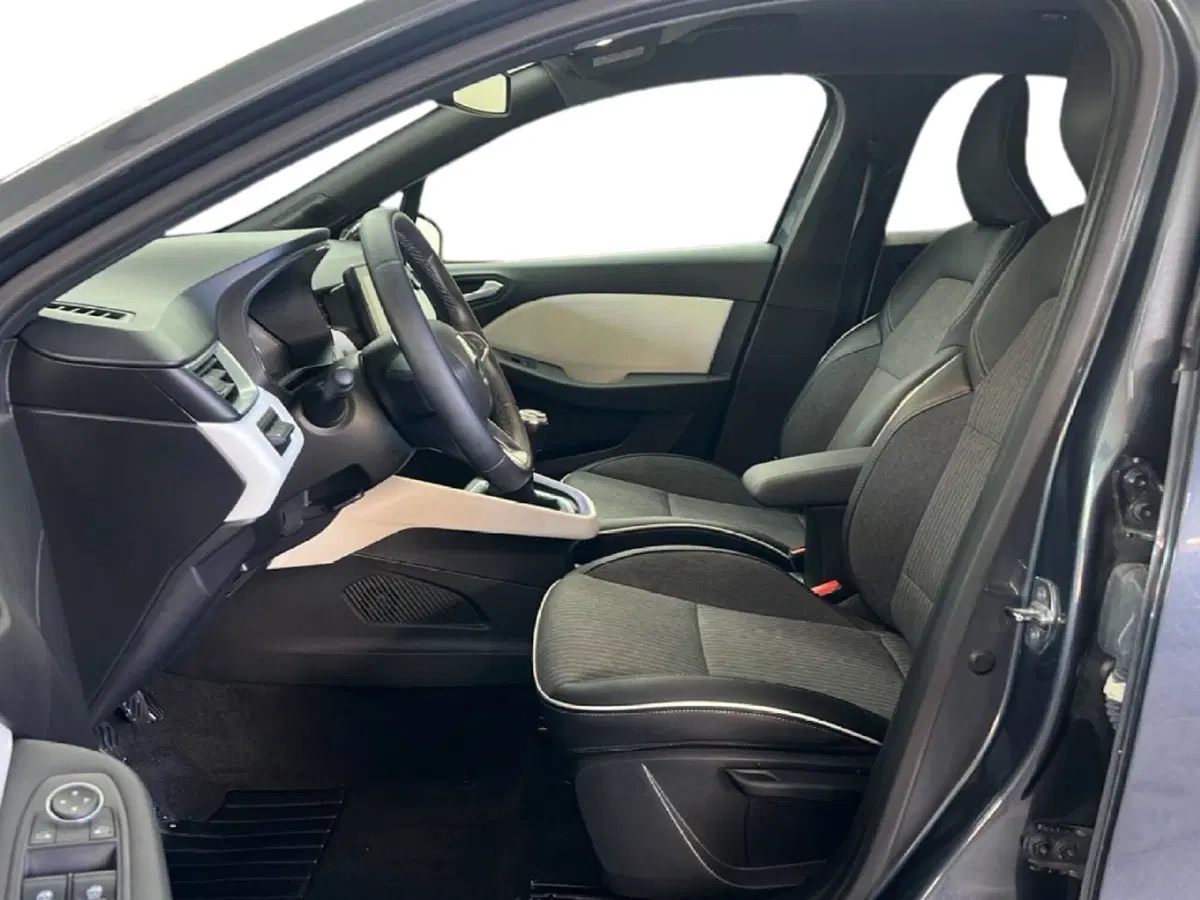 Renault Clio usata a Roma (14)