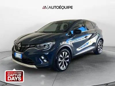Renault Captur 1.6 full hybrid Techno 145cv auto del 2023 usata a Roma