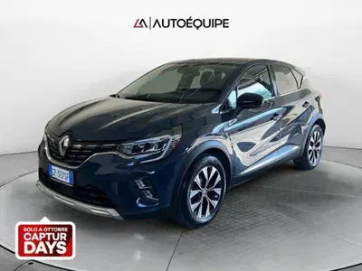 Renault Captur 1.6 full hybrid Techno 145cv auto del 2023 usata a Roma