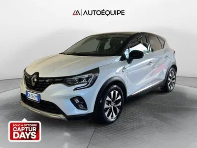Renault Captur 1.6 full hybrid Techno 145cv auto del 2023 usata a Roma
