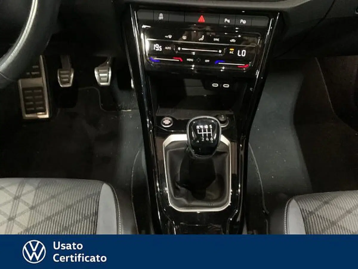 Volkswagen T-Roc usata a Vicenza (11)