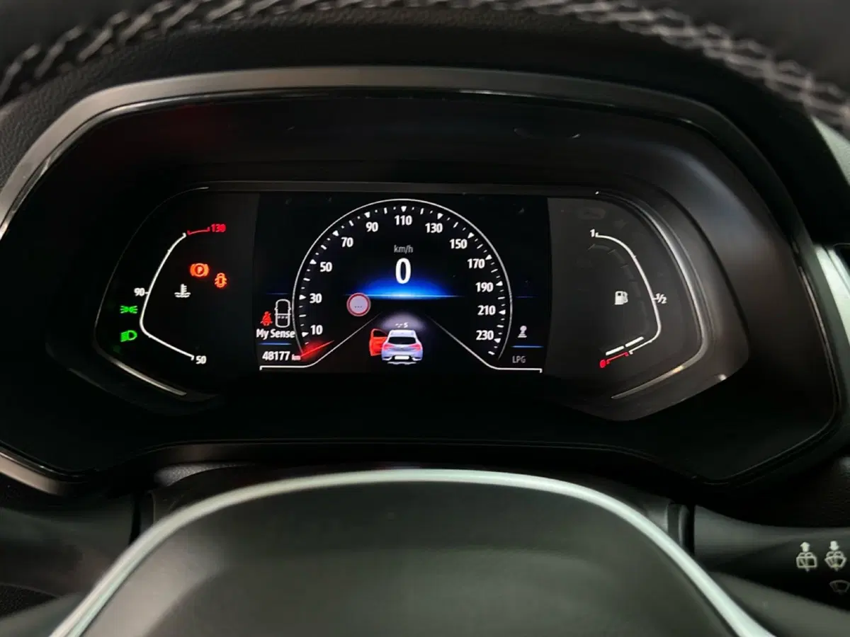 Renault Captur usata a Roma (13)