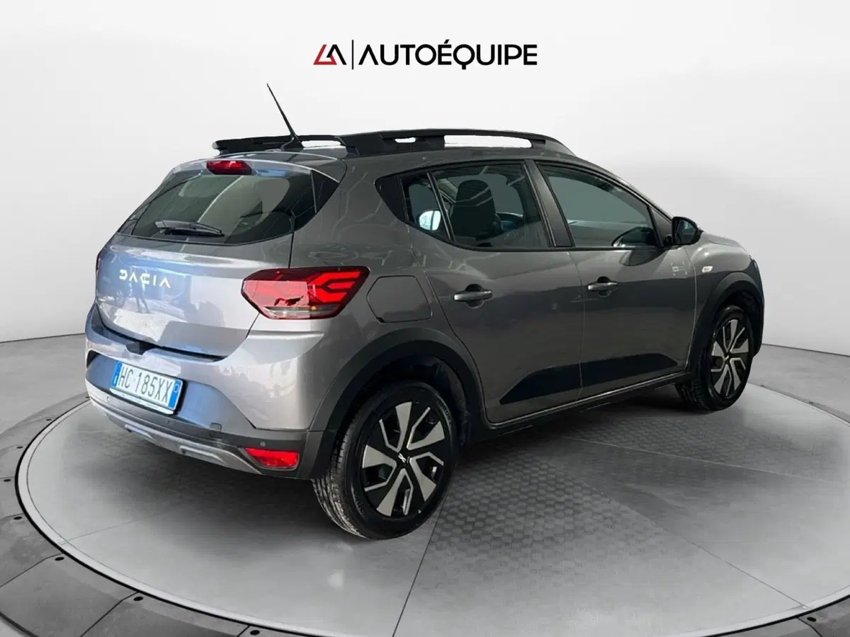 Dacia Sandero usata a Roma (5)