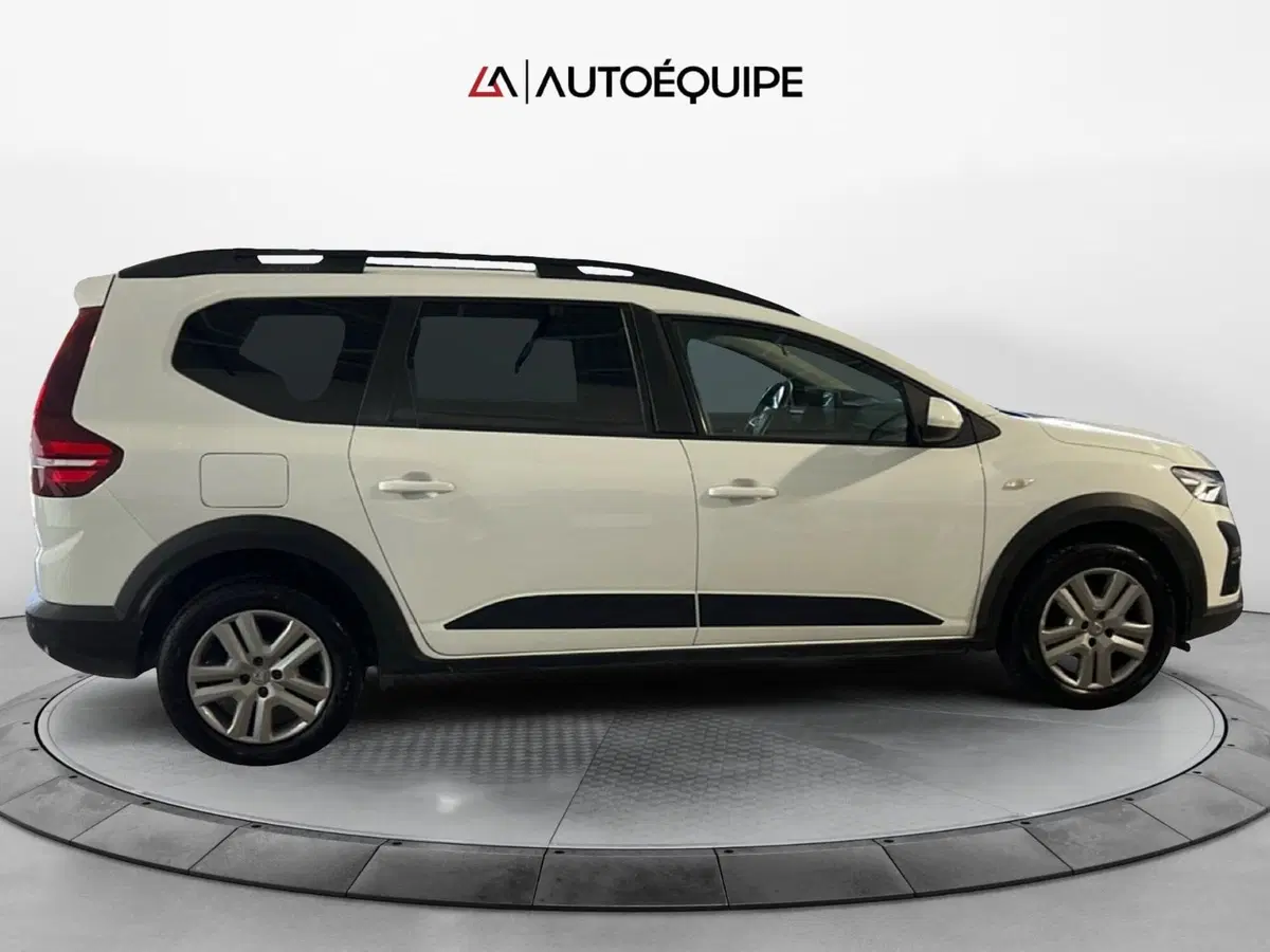 Dacia Jogger usata a Roma (6)