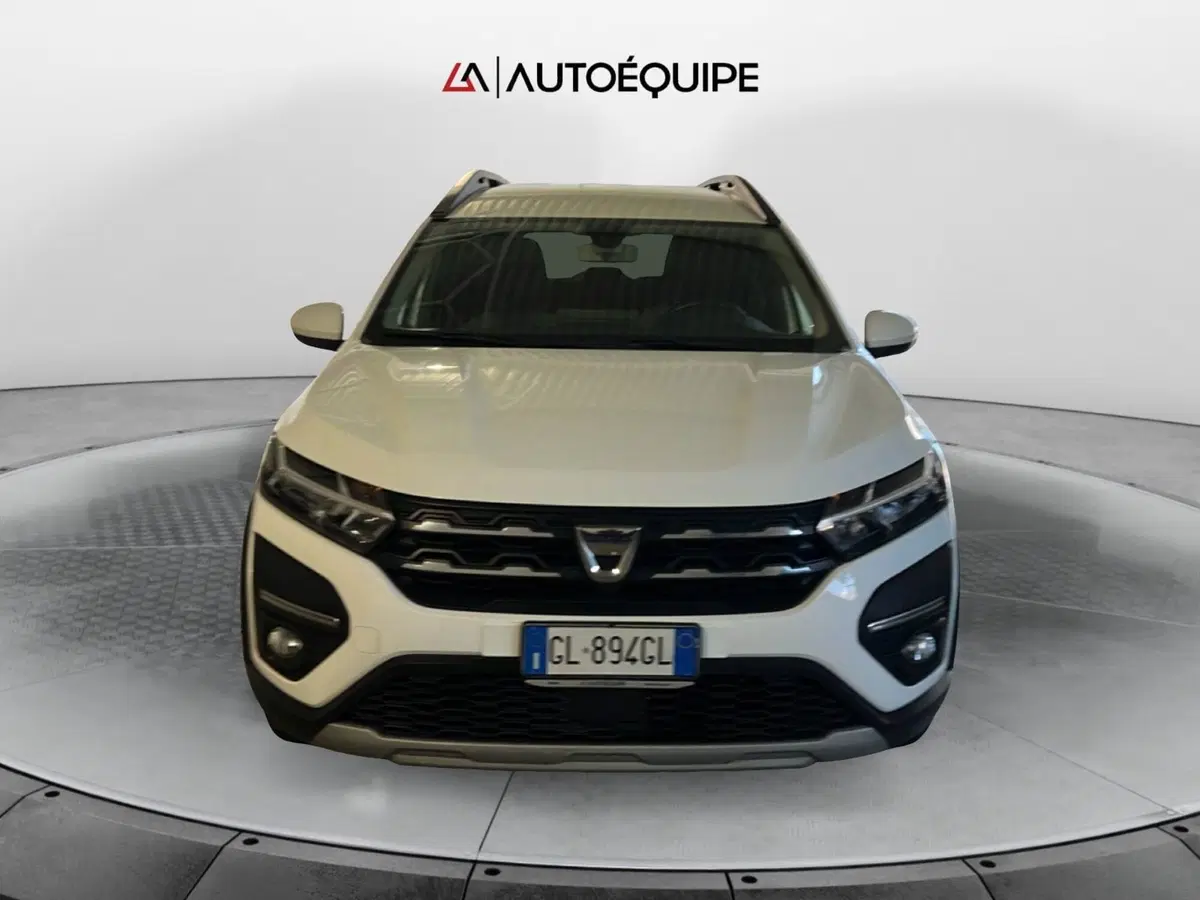 Dacia Jogger usata a Roma (8)