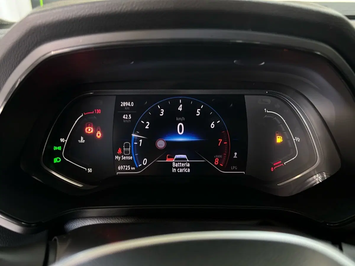 Renault Captur usata a Roma (13)