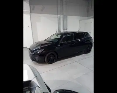 Peugeot 308 BlueHDi 130 S&S EAT6 Business del 2019 usata a Alessandria