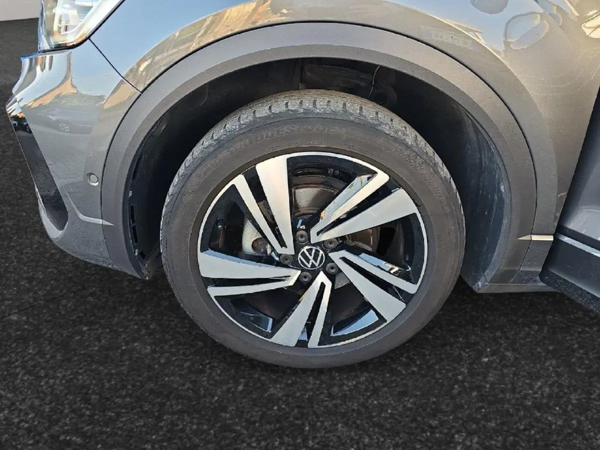 Volkswagen T-Roc usata a Lecco (13)