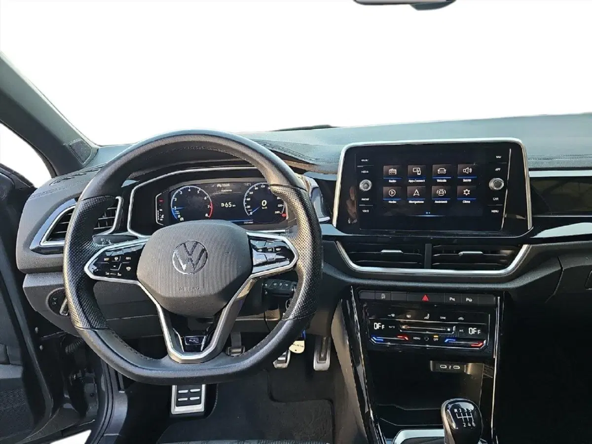 Volkswagen T-Roc usata a Lecco (9)