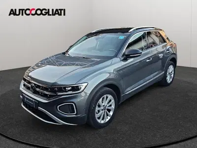 Volkswagen T-Roc 1.0 TSI Style del 2023 usata a Merate