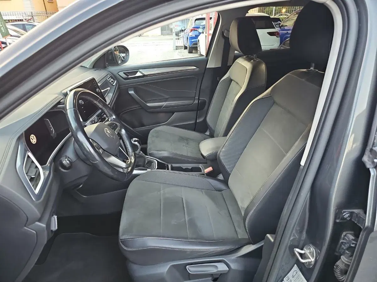 Volkswagen T-Roc usata a Lecco (11)