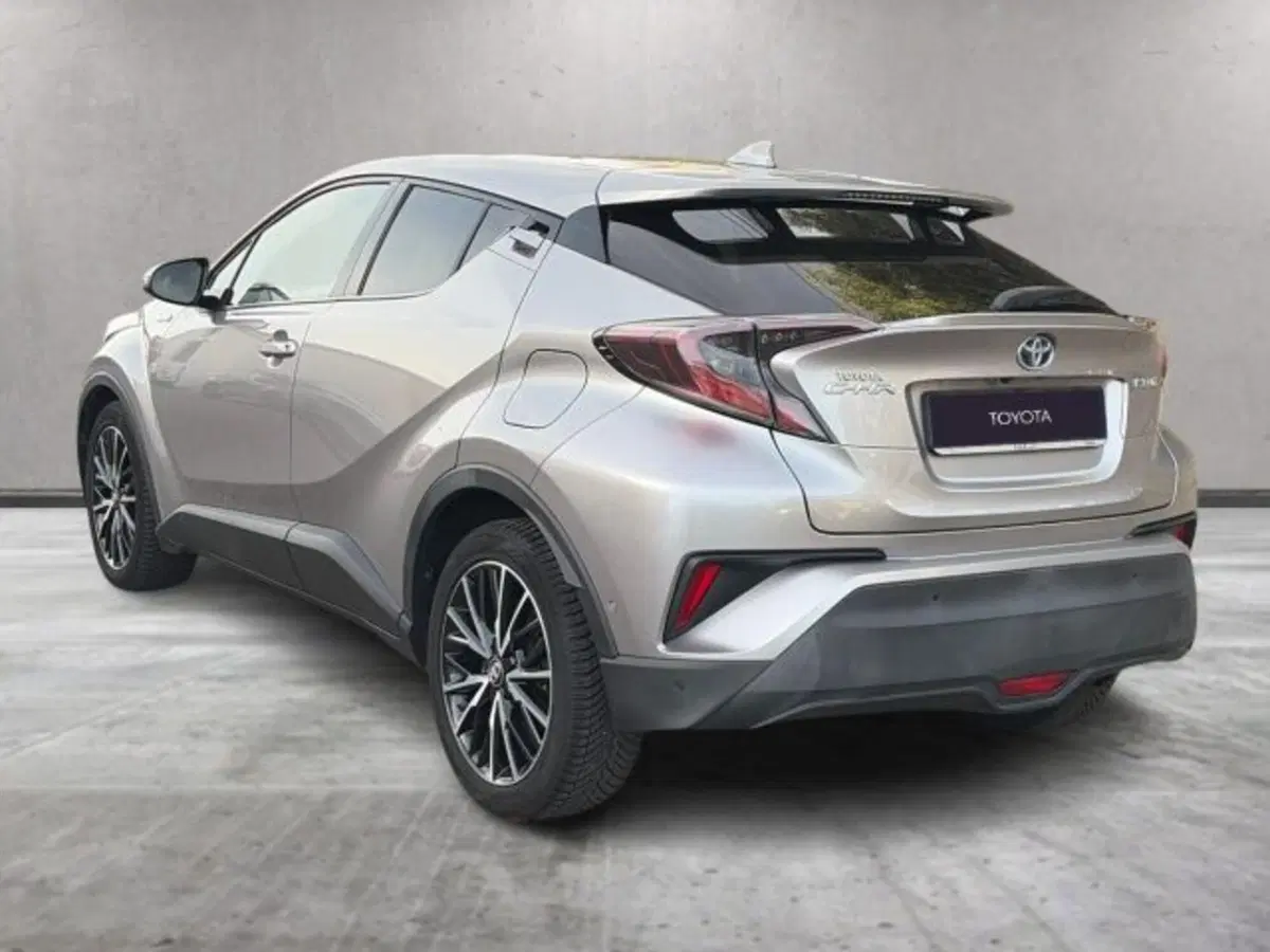 Toyota Toyota C-HR usata a Sassari (4)