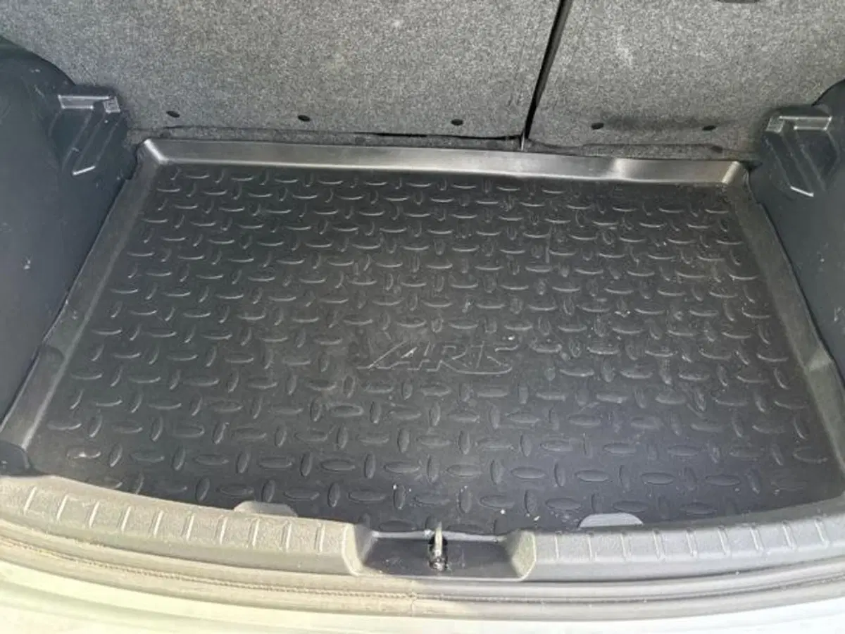 Toyota Yaris usata a Sassari (5)