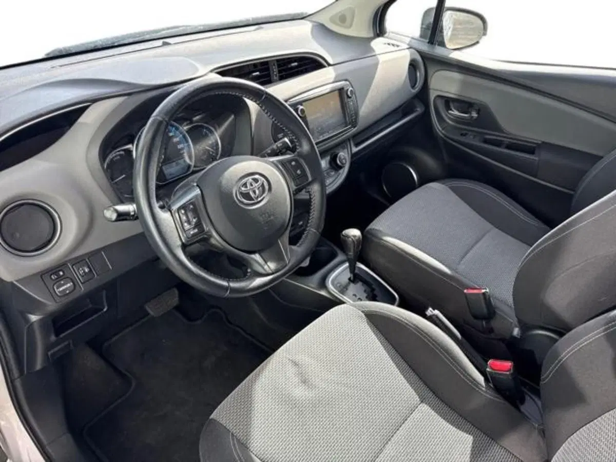 Toyota Yaris usata a Sassari (6)