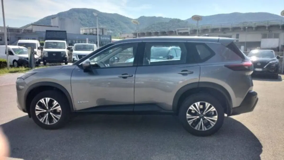Nissan X-Trail usata a Lucca (7)