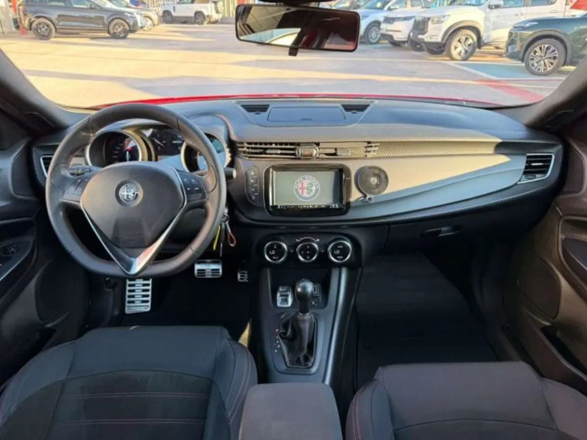 Alfa Romeo Giulietta usata a Firenze (11)