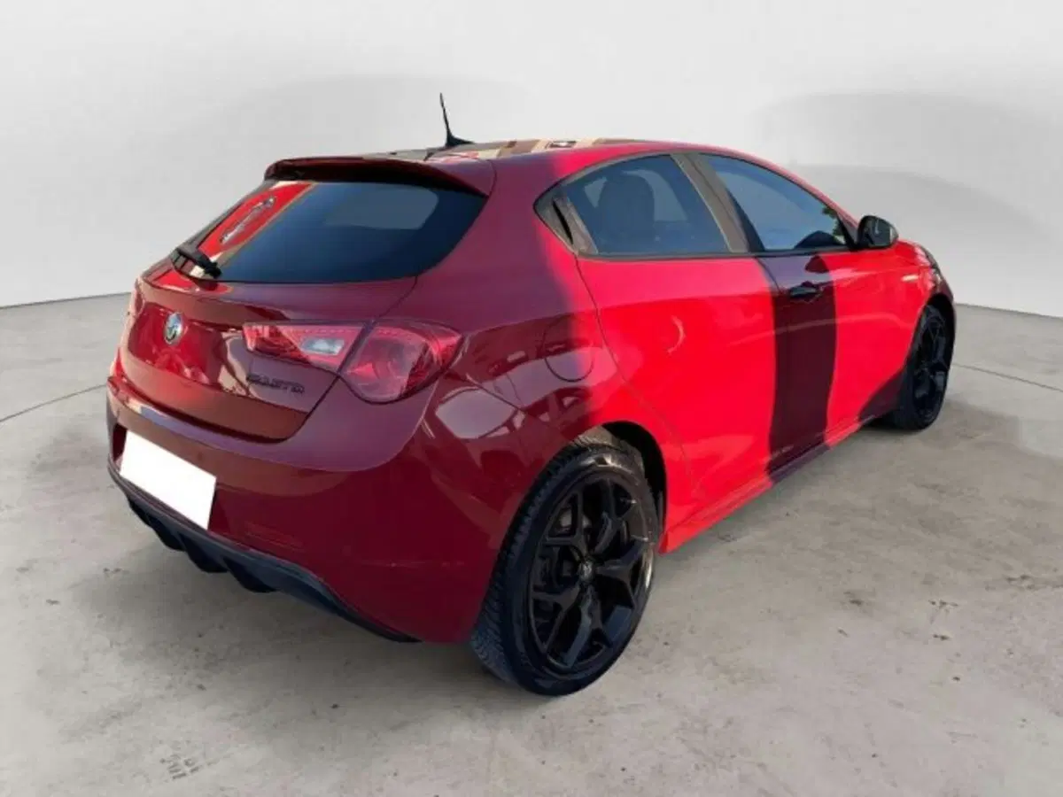 Alfa Romeo Giulietta usata a Firenze (4)