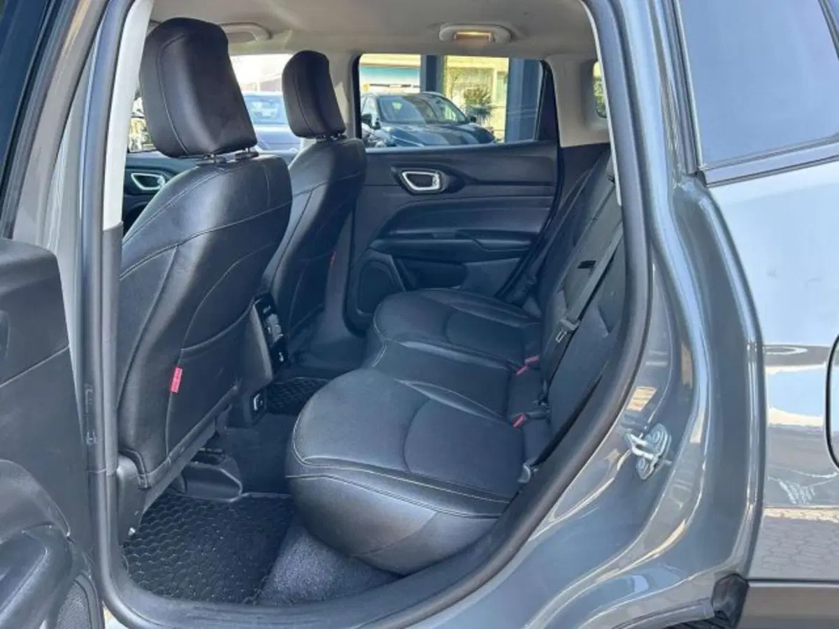 Jeep Compass usata a Firenze (15)