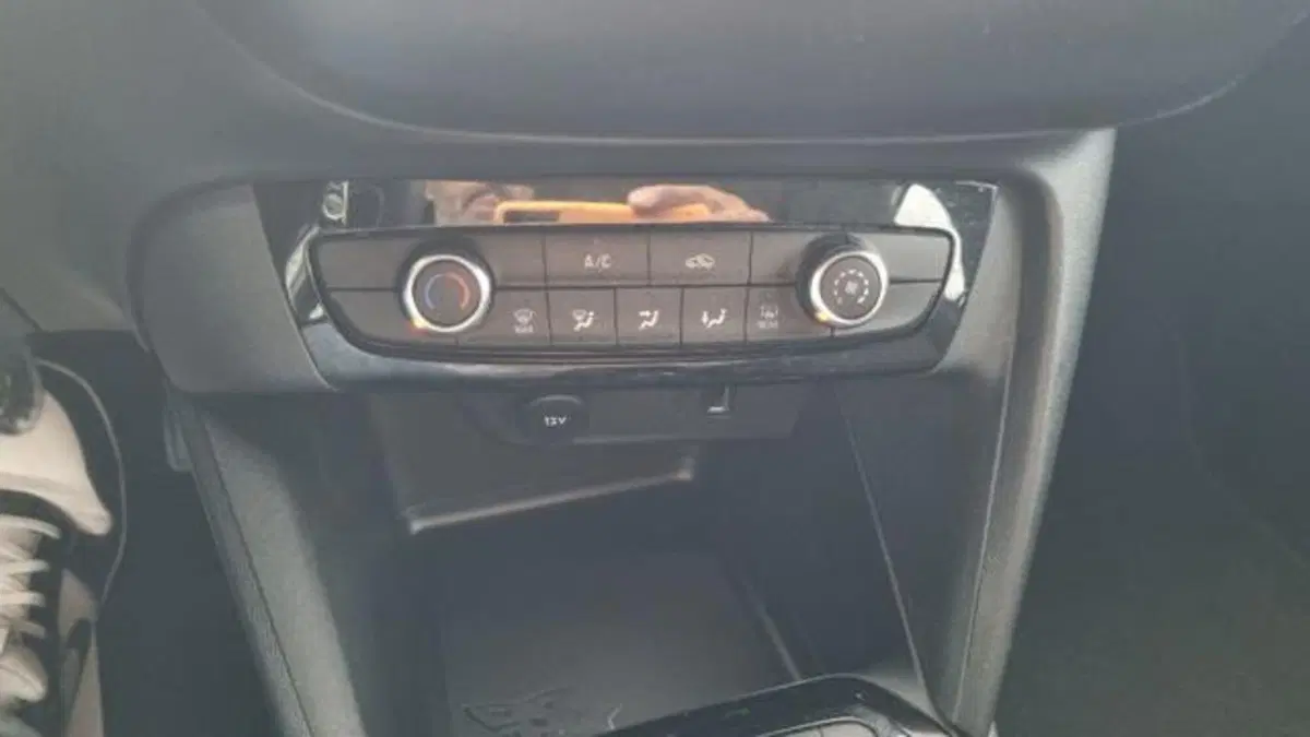 Opel Corsa usata a Savona (6)