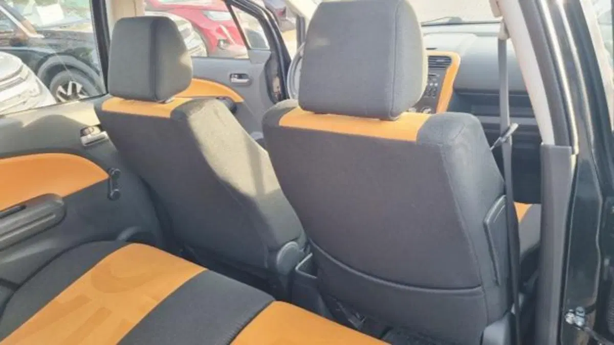 Opel Agila usata a Savona (19)