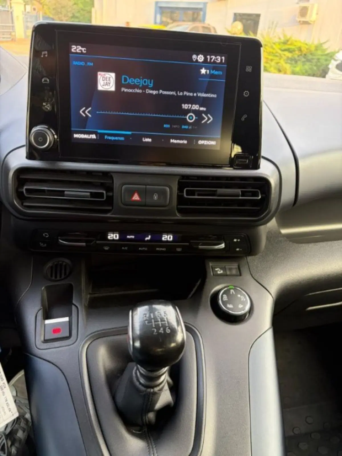 Peugeot Rifter usata a Lodi (9)