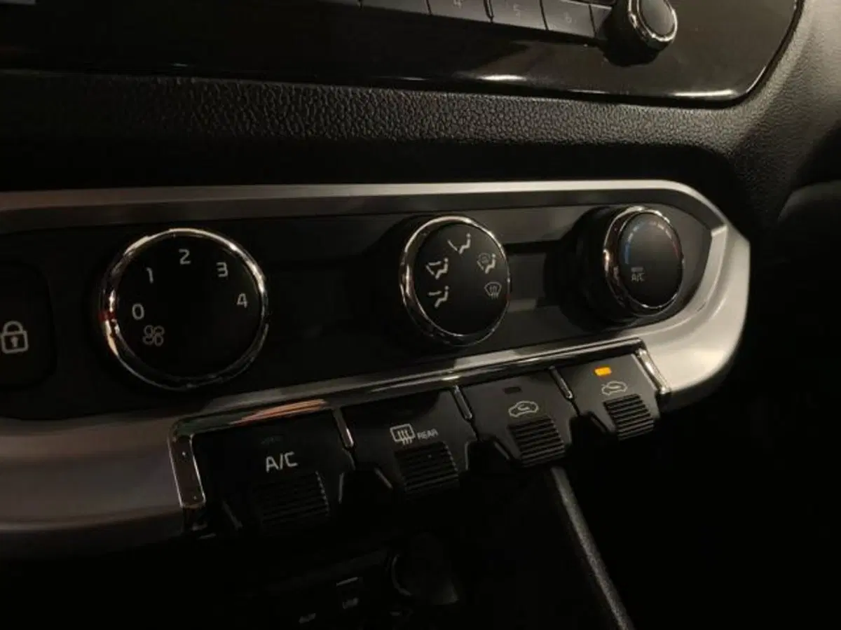 Kia Rio usata a Firenze (20)