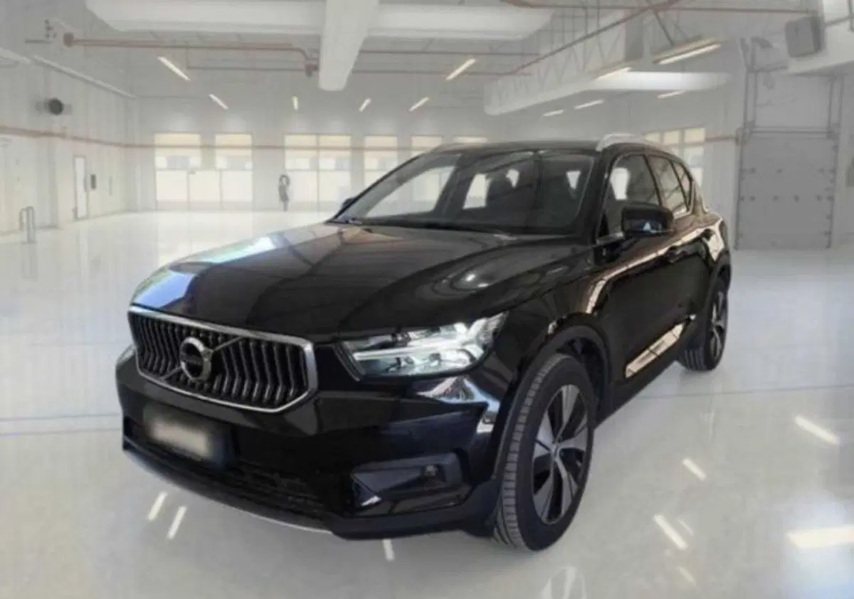 VOLVO Veicoli Commerciali XC40 usata a Bologna