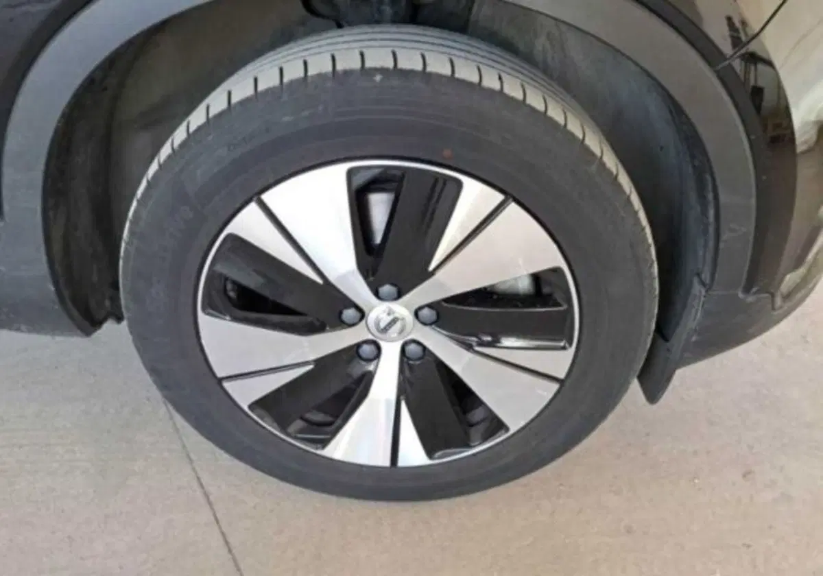 VOLVO Veicoli Commerciali XC40 usata a Bologna (10)