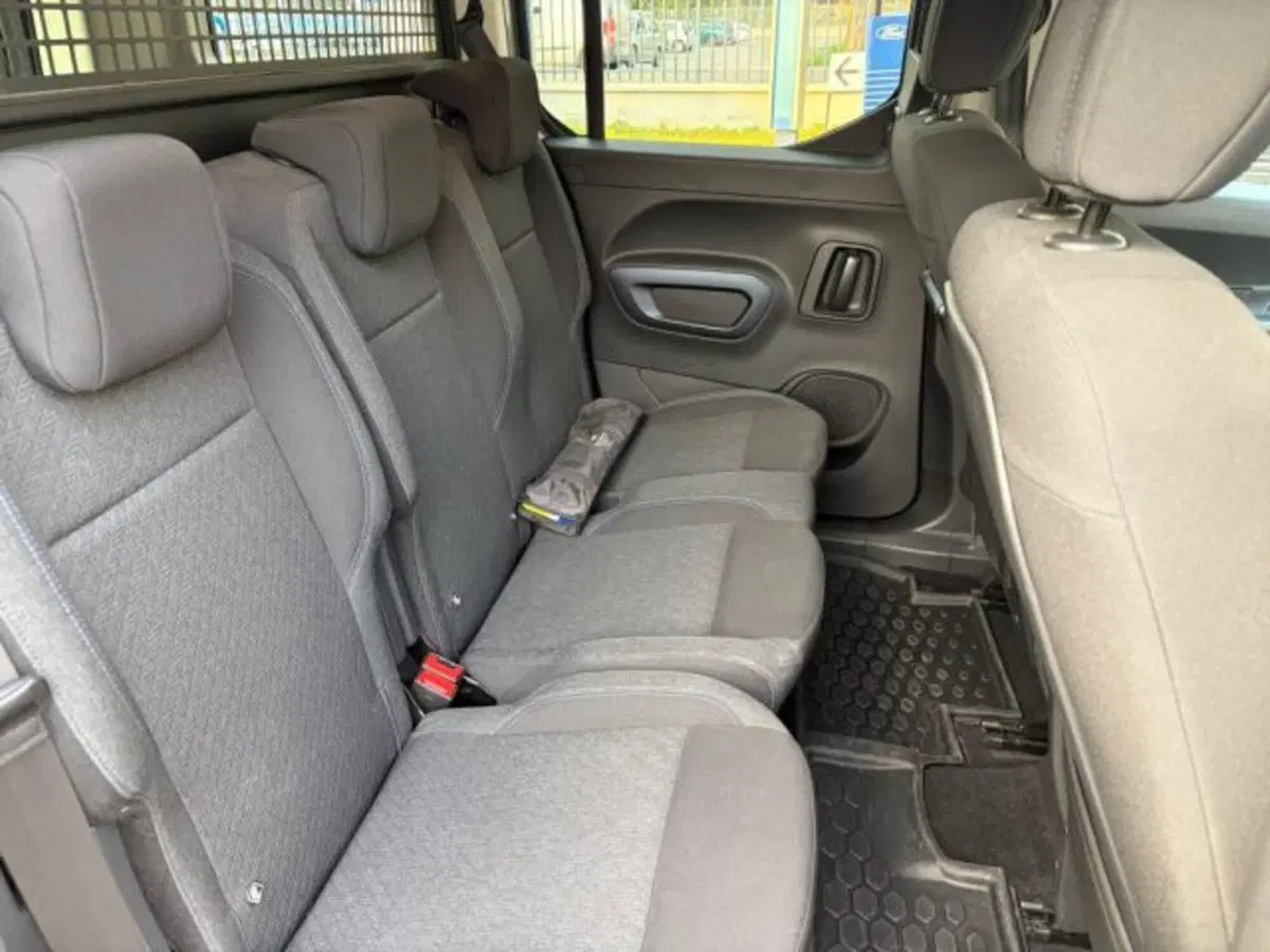 Peugeot Rifter usata a Lodi (12)