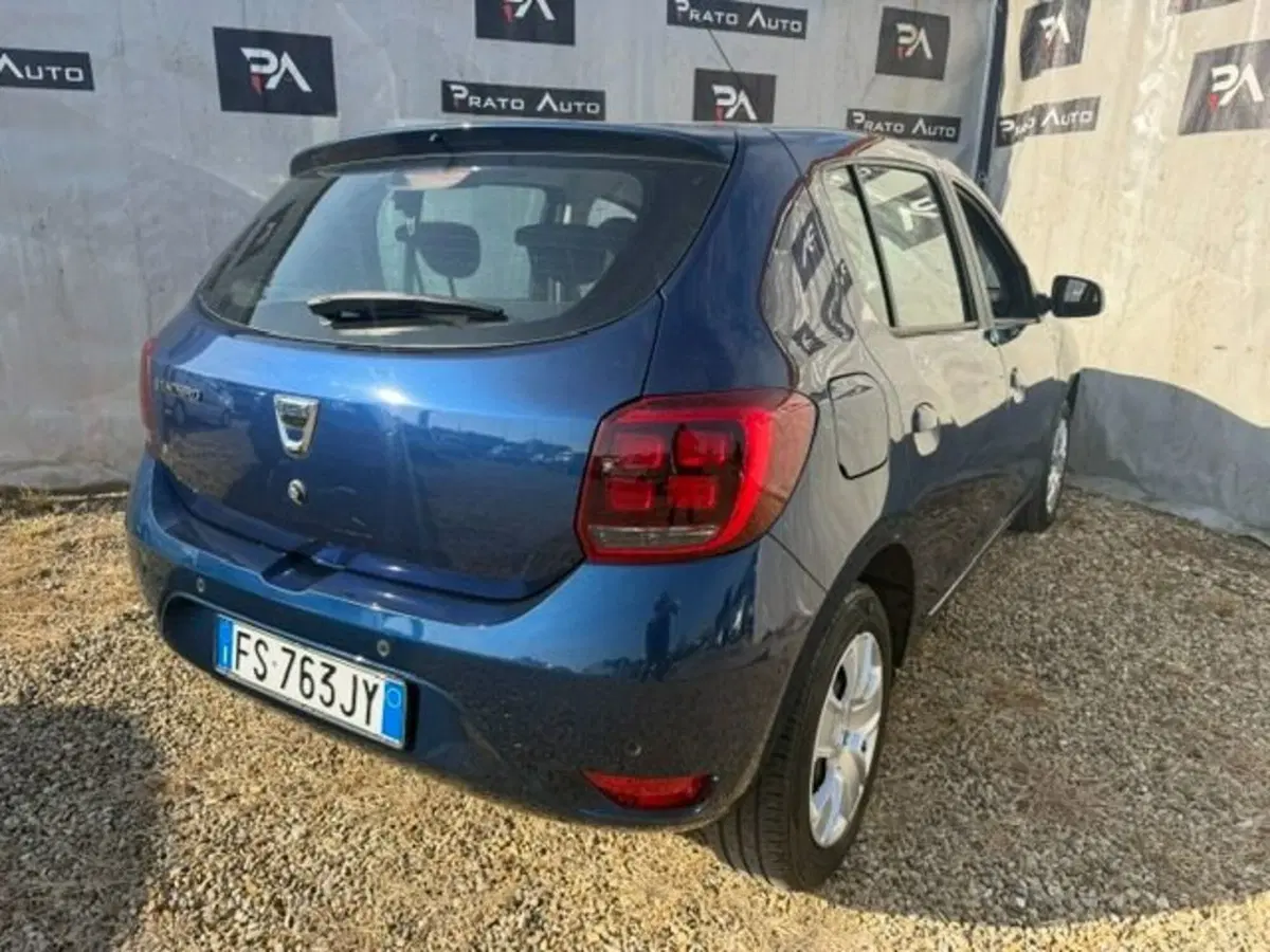 Dacia Sandero usata a Prato (2)