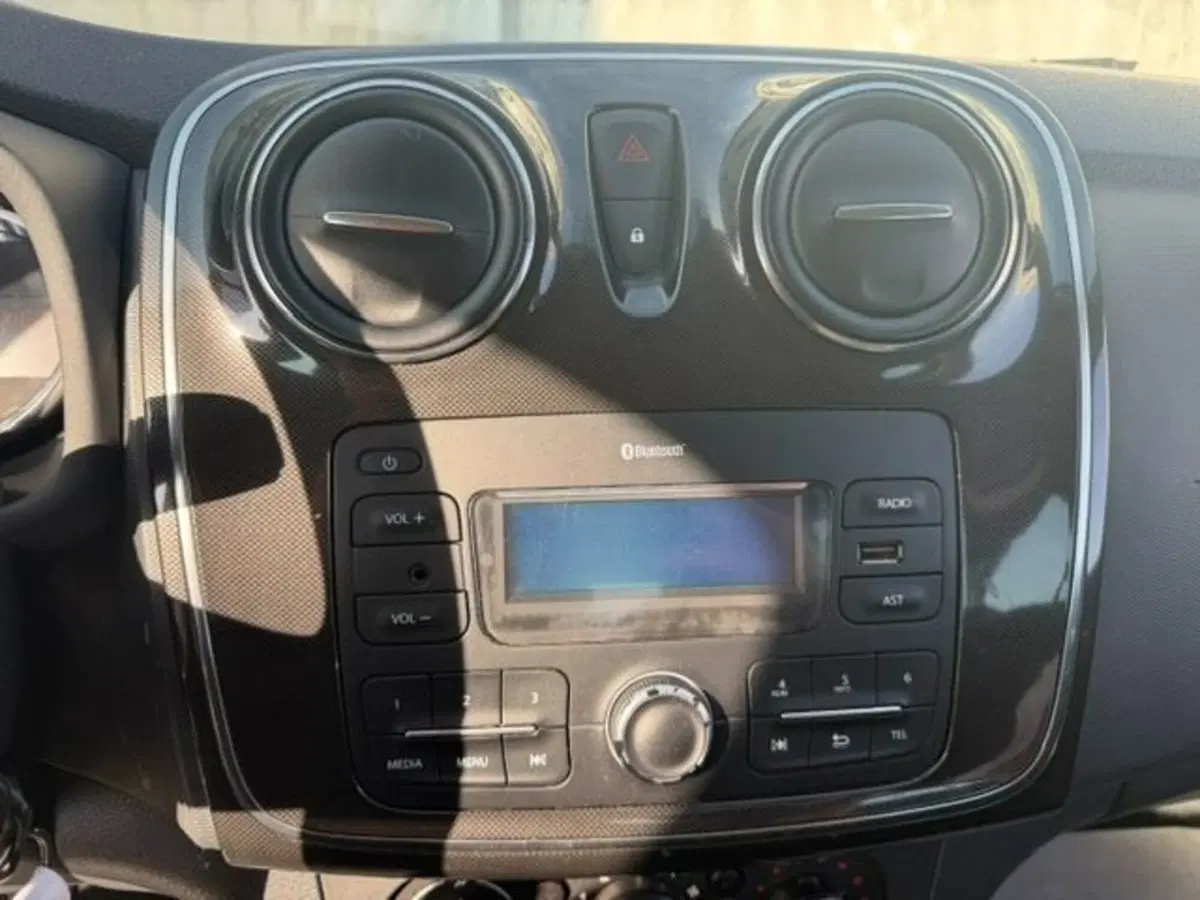 Dacia Sandero usata a Prato (5)