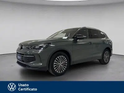 Volkswagen Tiguan 1.5 etsi Edition 130cv dsg del 2025 usata a Arzignano