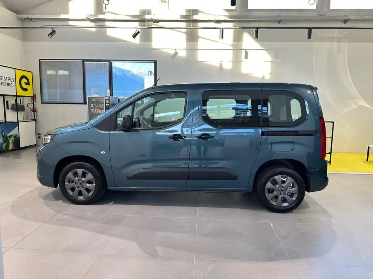 Opel Combo nuova a Sondrio (2)