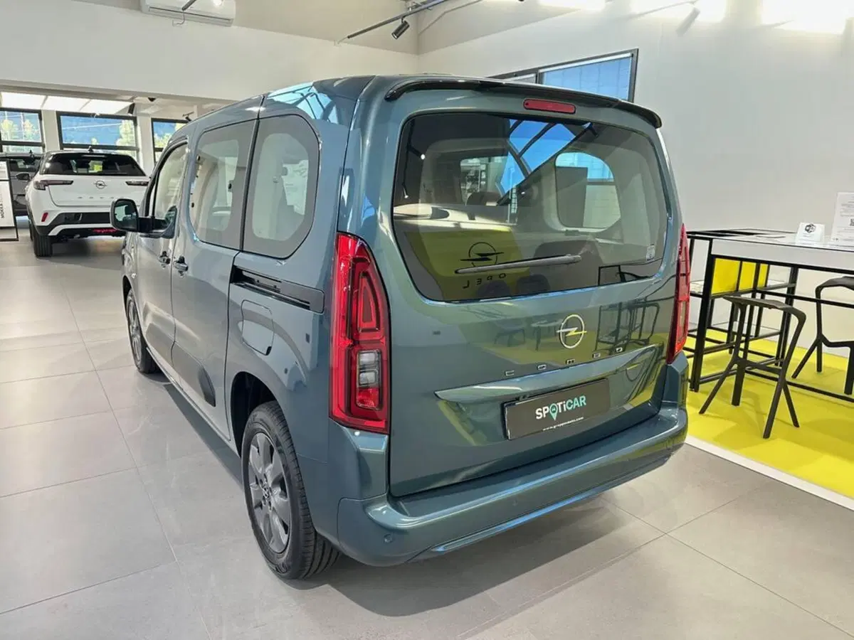 Opel Combo nuova a Sondrio (3)