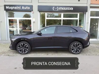 Mazda CX-6e 78 kWh Standard Range Takumi cerchi 21 Warm Beige nuova a Firenze
