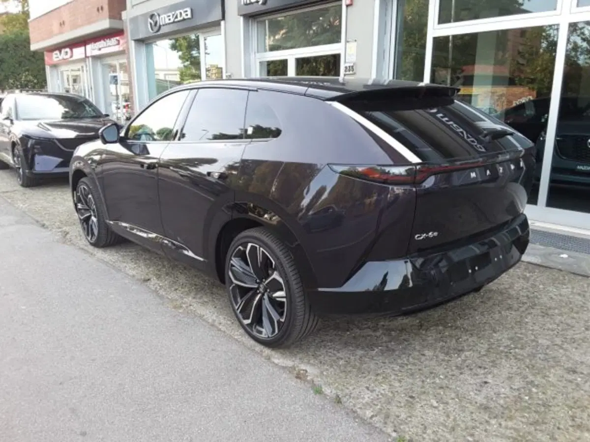 Mazda CX-6e nuova a Firenze (11)
