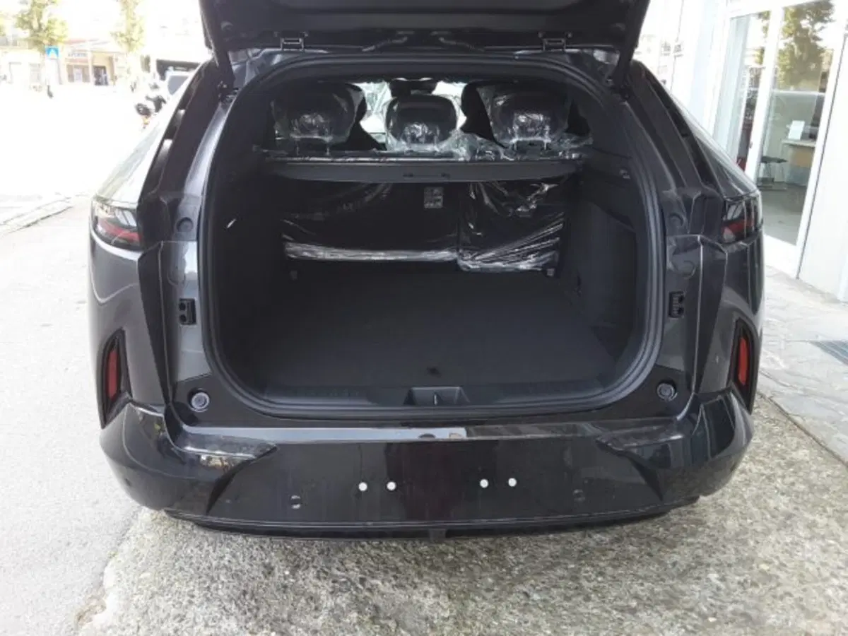 Mazda CX-6e nuova a Firenze (15)