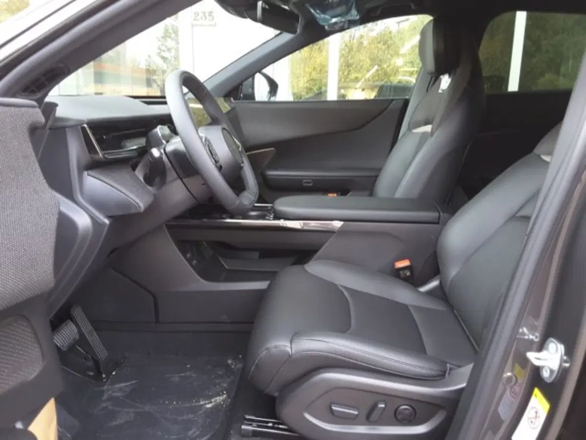 Mazda CX-6e nuova a Firenze (6)