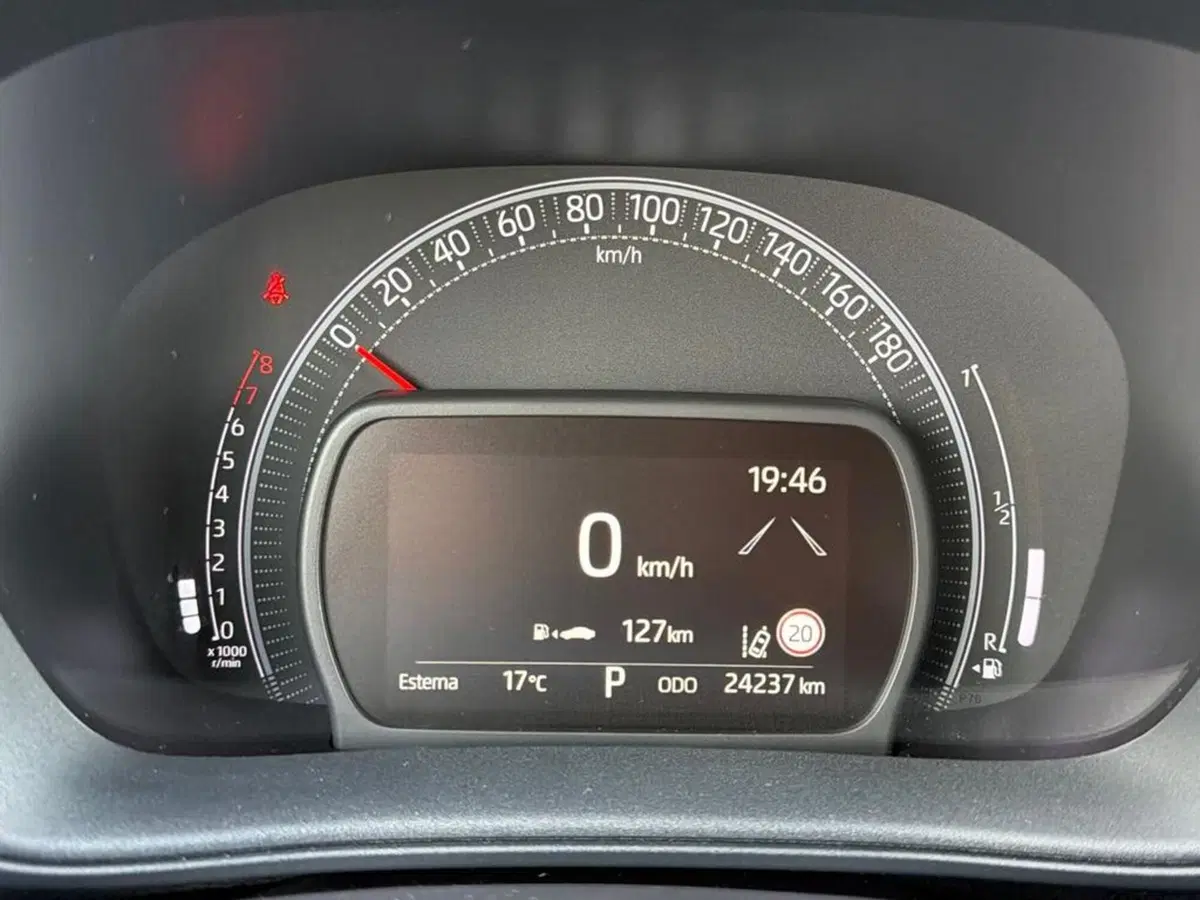 Toyota Aygo X usata a Vicenza (9)