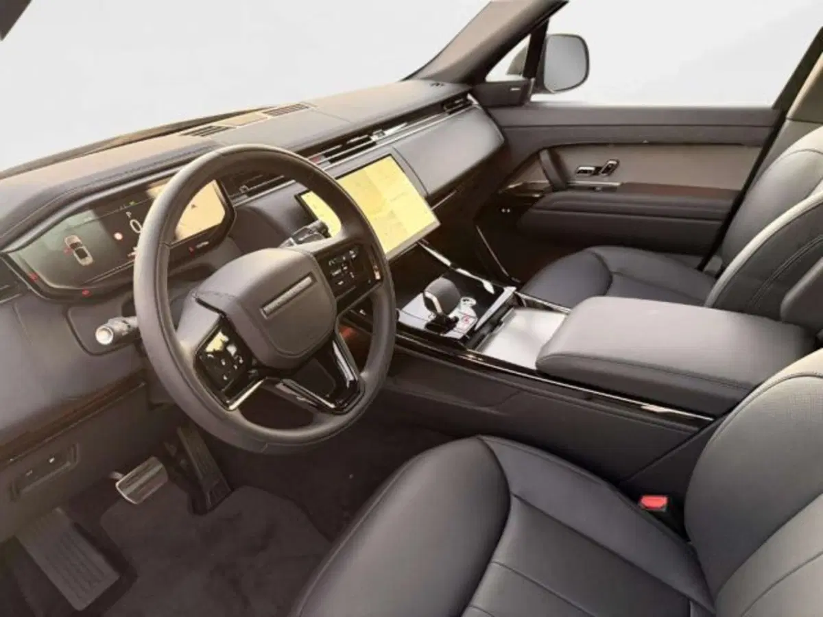 Land Rover Range Rover Sport nuova a Siena (15)