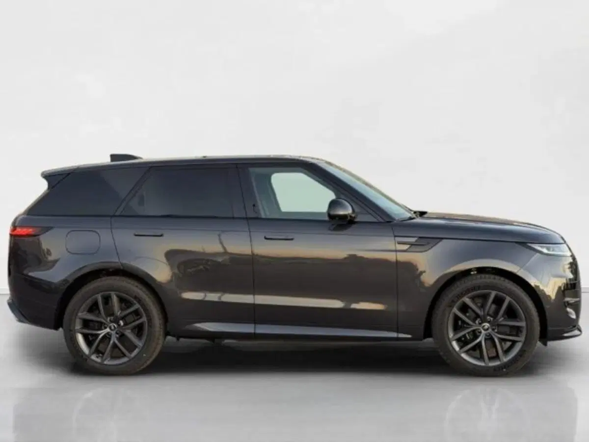 Land Rover Range Rover Sport nuova a Siena (6)