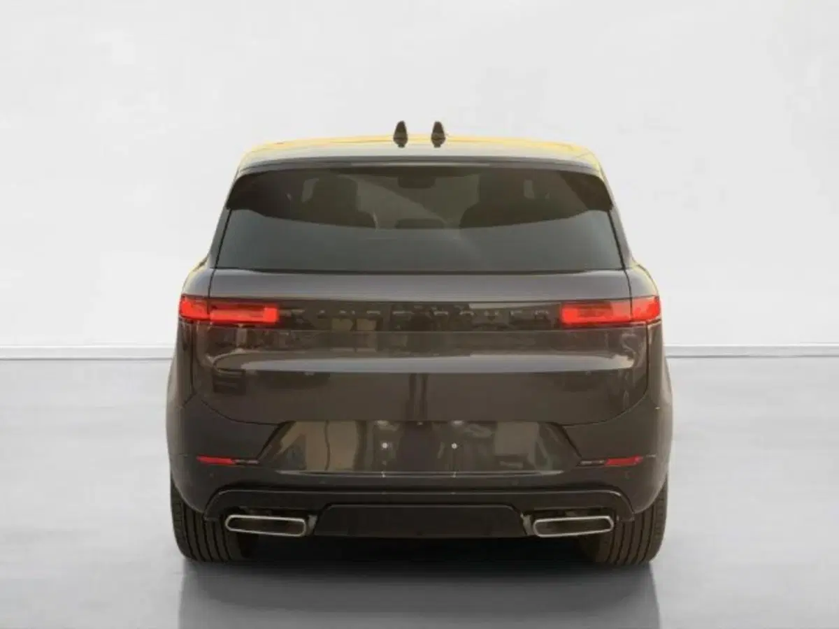 Land Rover Range Rover Sport nuova a Siena (7)