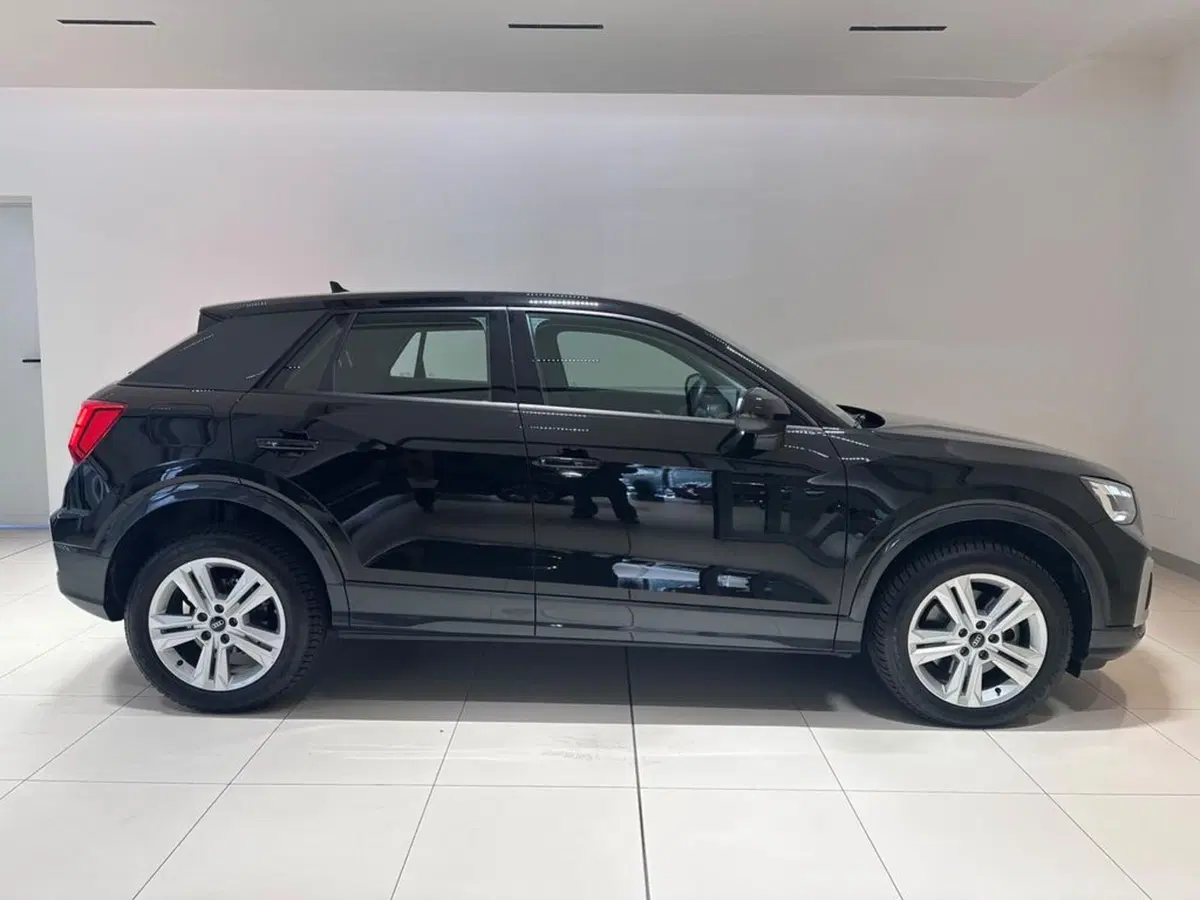 Audi Q2 usata a Varese (8)