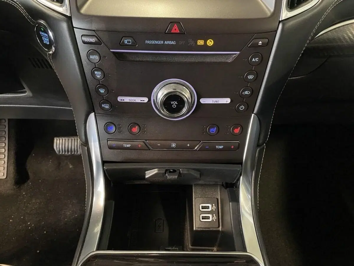 Ford Edge usata a Torino (11)