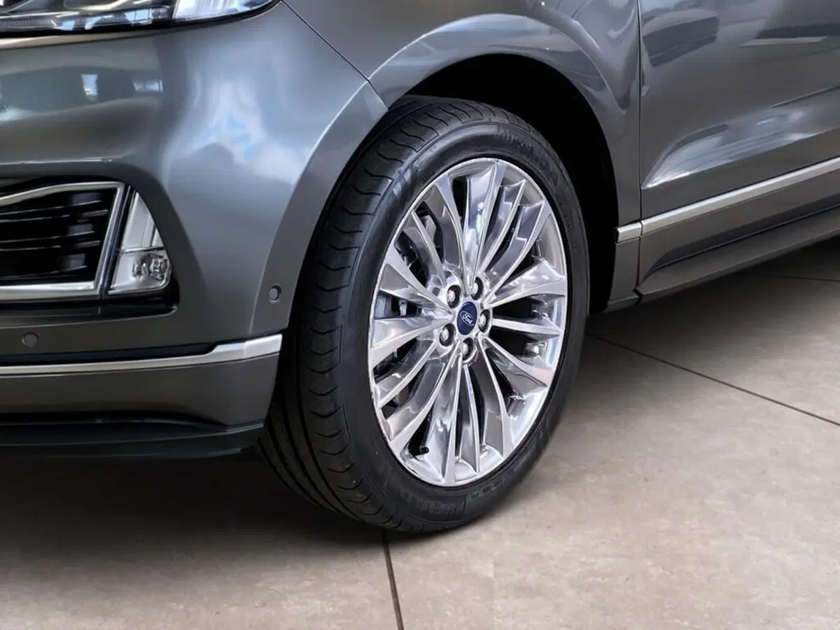 Ford Edge usata a Torino (15)
