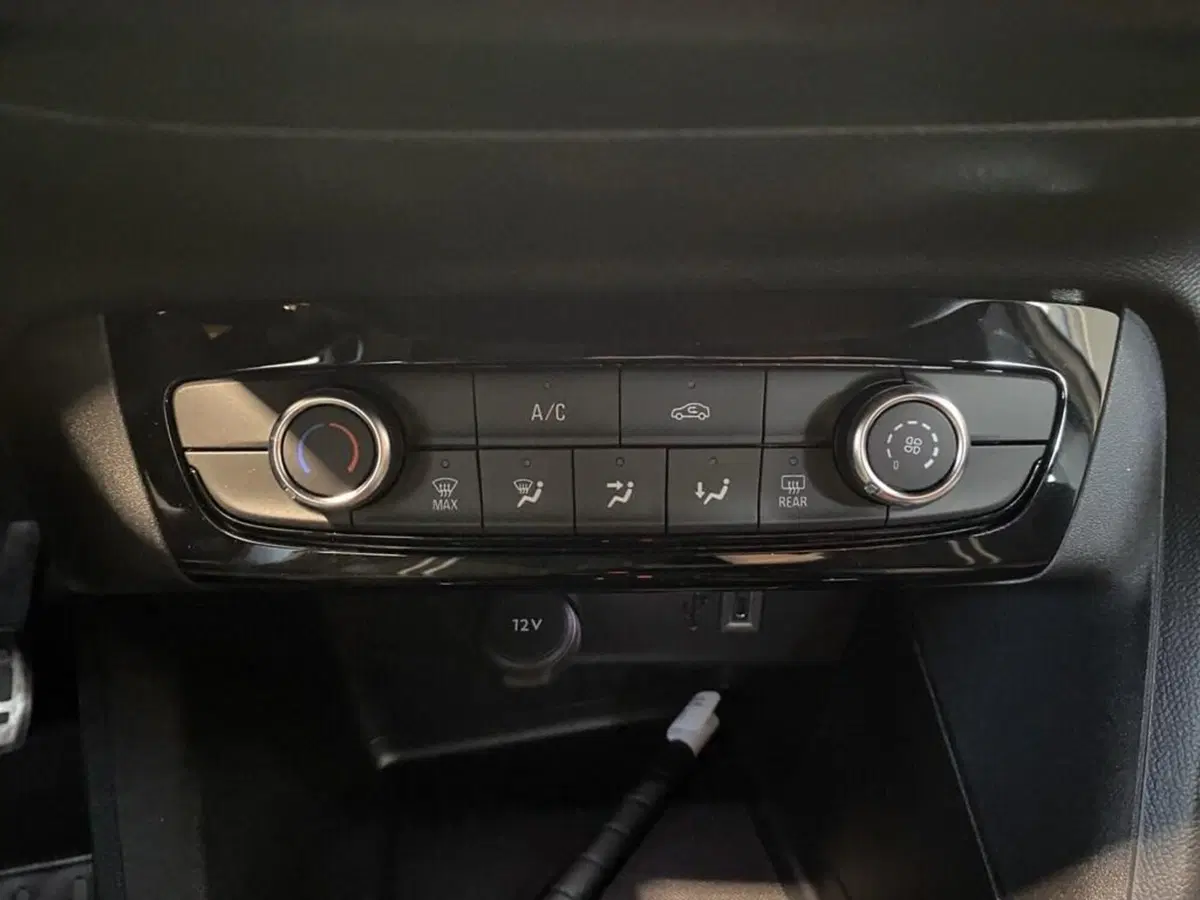 Opel Corsa nuova a Torino (11)