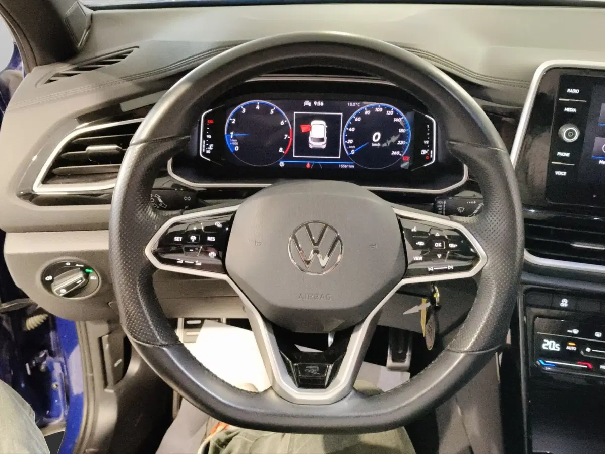 Volkswagen T-Roc usata a Genova (14)