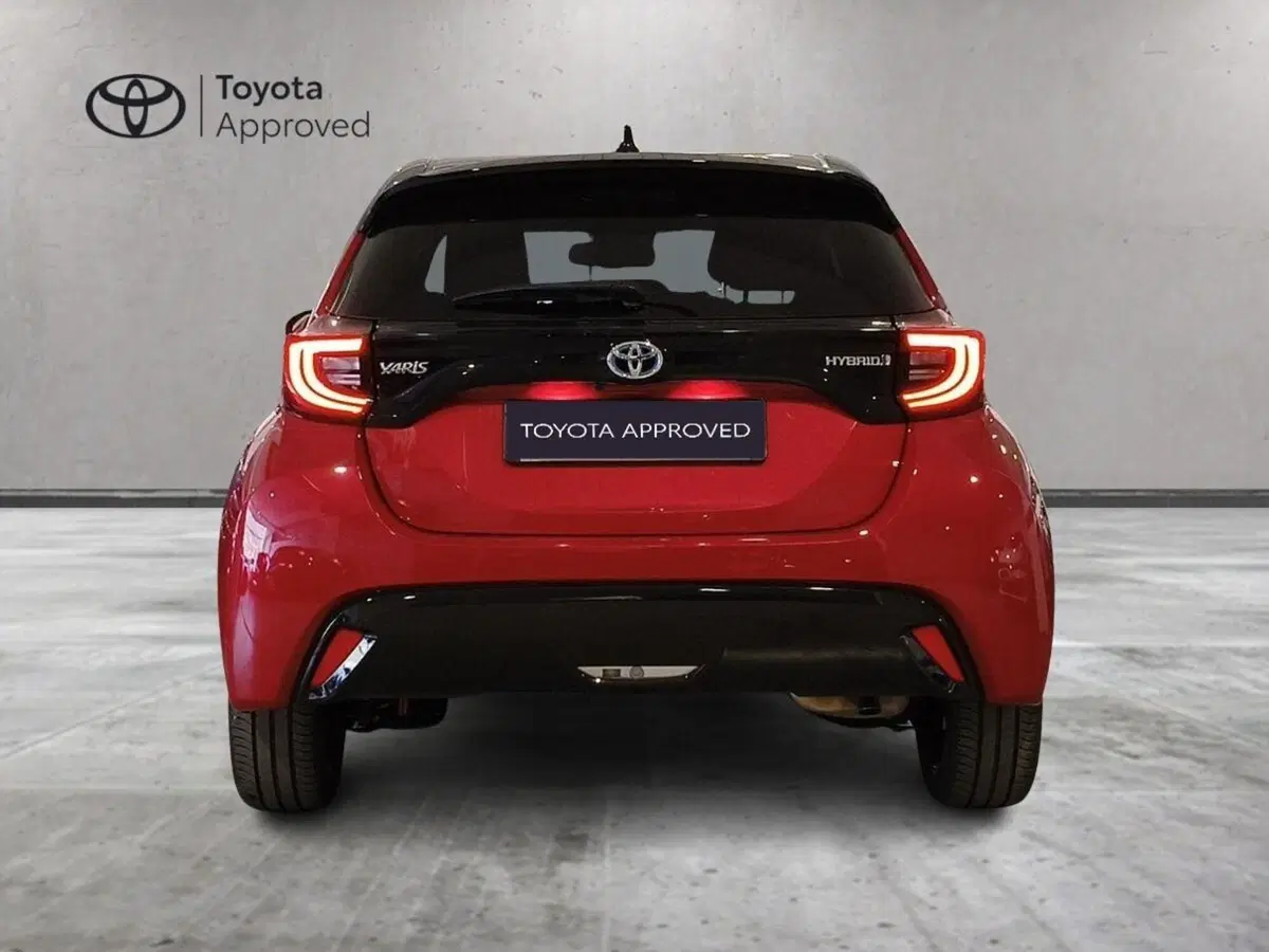 Toyota Yaris usata a Genova (12)