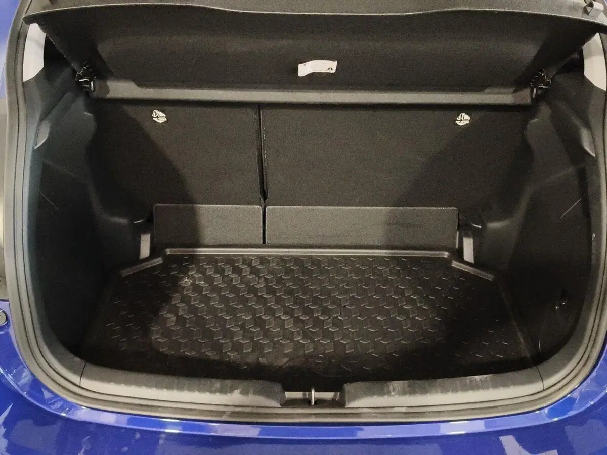 Toyota Yaris usata a Genova (6)