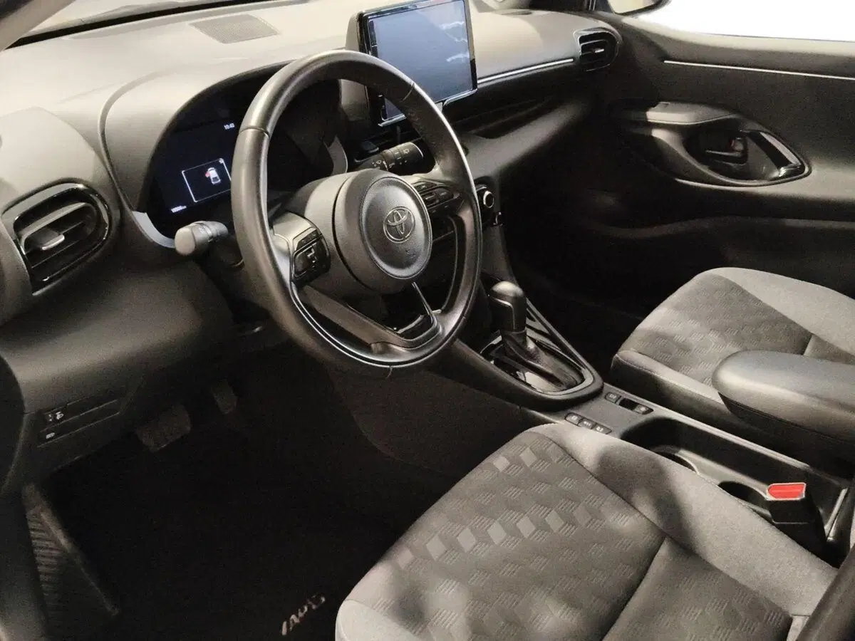 Toyota Yaris usata a Genova (7)